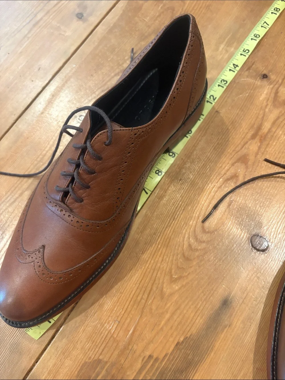 Nisolo Tan Leather Wingtip Oxfords
